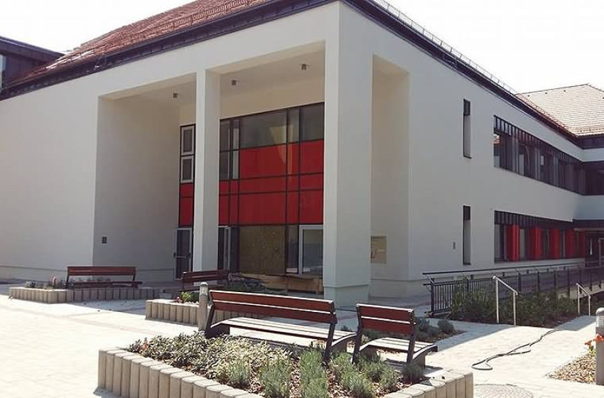 Kötelező maszkhasználat Csornán